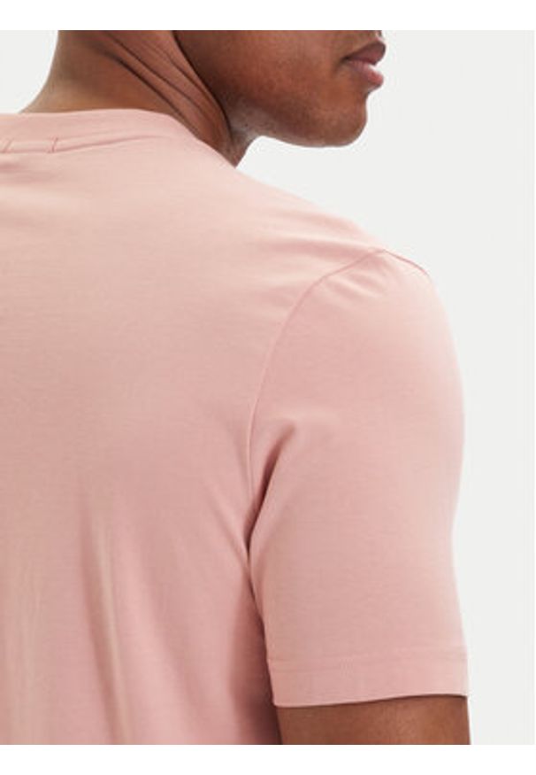 BOSS T-Shirt 50506373 Różowy Regular Fit. Kolor: różowy. Materiał: bawełna