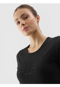4f - 4F T-shirt slim z nadrukiem damski - czarny XS. Okazja: na co dzień. Kolor: czarny. Materiał: dzianina, bawełna, jersey, materiał, elastan. Długość rękawa: krótki rękaw. Długość: krótkie. Wzór: nadruk. Styl: sportowy, casual