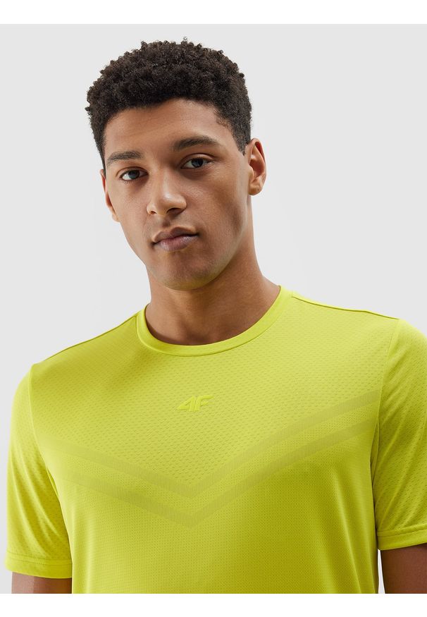 4f - 4F Koszulka do biegania szybkoschnąca męska - zielona L. Kolor: zielony. Materiał: dzianina, włókno, syntetyk, materiał. Długość: krótkie. Wzór: gładki, ze splotem. Sezon: lato. Sport: fitness, bieganie