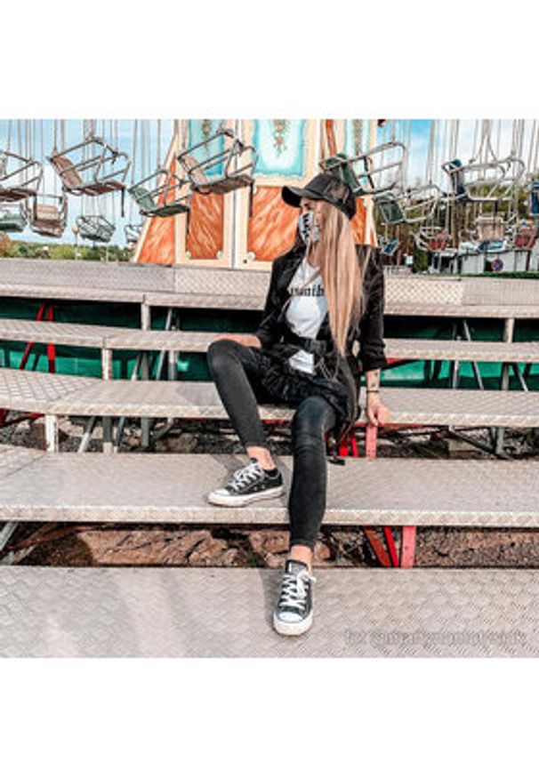 Converse Trampki Chuck Taylor All Star Dainty Ox 564982C Czarny. Kolor: czarny. Materiał: materiał