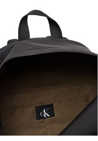 Calvin Klein Jeans Plecak Metro Nylon Backpack 43 LV04G3131G Czarny. Kolor: czarny. Materiał: materiał