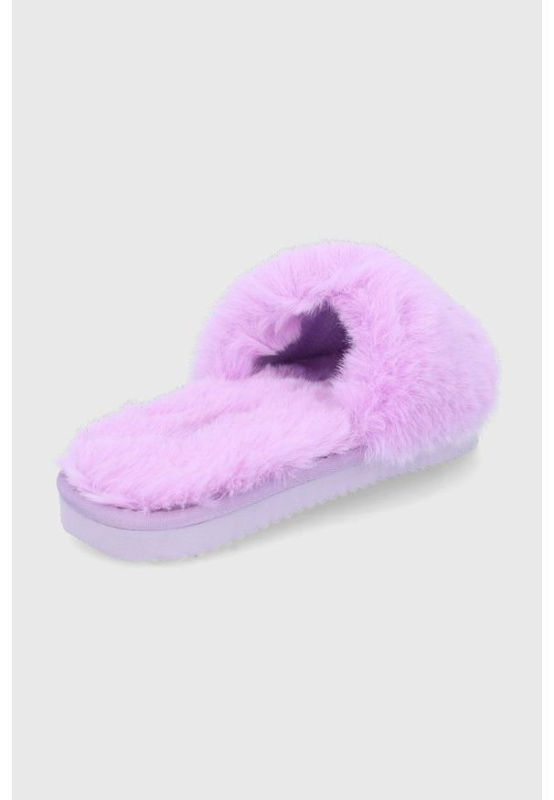 Flip*Flop Kapcie kolor fioletowy. Nosek buta: okrągły. Kolor: fioletowy. Materiał: materiał. Wzór: gładki