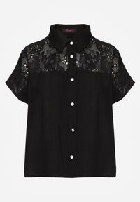 Born2be - Czarna Koszula z Wiskozy na Krótki Rękaw z Ażurowymi Wstawkami Kakara. Okazja: na co dzień, do pracy, na spotkanie biznesowe. Kolor: czarny. Materiał: wiskoza. Długość rękawa: krótki rękaw. Długość: krótkie. Wzór: ażurowy. Styl: klasyczny, casual, biznesowy, elegancki #6