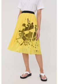 Karl Lagerfeld spódnica kolor żółty midi rozkloszowana. Kolor: żółty. Materiał: poliester, tkanina