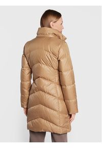 Calvin Klein Płaszcz zimowy Essential K20K204953 Beżowy Regular Fit. Kolor: beżowy. Materiał: syntetyk. Sezon: zima #8