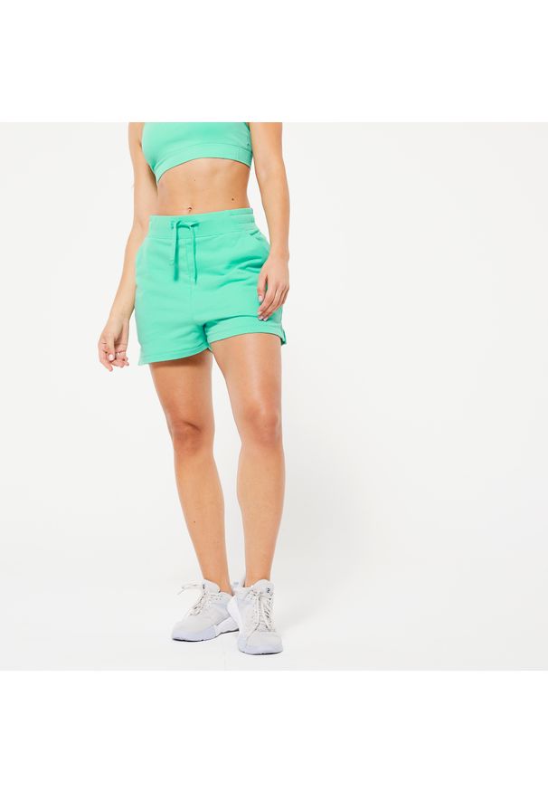 DOMYOS - Spodenki fitness damskie Domyos 520. Kolor: zielony. Materiał: bawełna, poliester, materiał, elastan. Sport: fitness