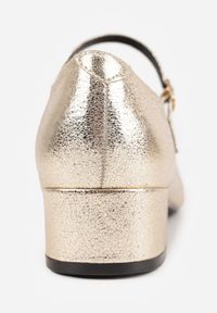 Renee - Złote Czółenka na Słupku Mary Jane Ozdobione Paskami Omevira. Okazja: na co dzień. Zapięcie: pasek. Kolor: złoty. Materiał: dzianina. Wzór: aplikacja. Obcas: na słupku. Styl: casual, elegancki #3