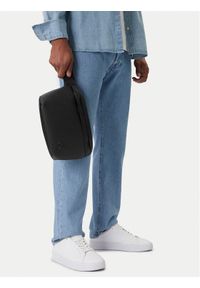 Calvin Klein Jeans Nerka Cargo Waistbag LV04G3082G Czarny. Kolor: czarny. Materiał: skóra #1