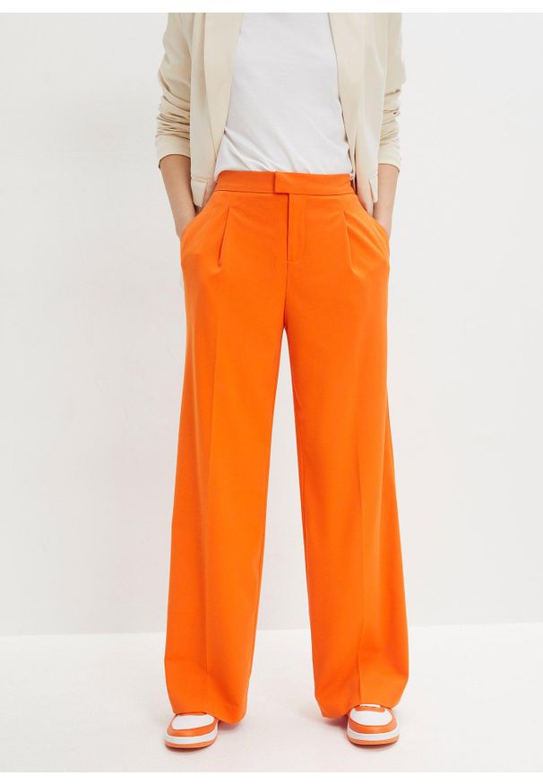 bonprix - Szerokie spodnie z zakładkami. Kolor: pomarańczowy. Materiał: poliester. Styl: elegancki