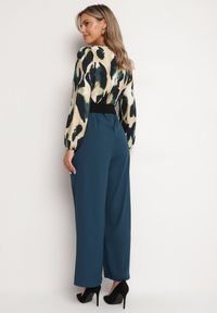 Born2be - Beżowo-Niebieski Kombinezon o Kopertowym Kroju z Dodatkowym Paskiem i Wzorzystą Górą Tinasirae. Okazja: na co dzień. Kolor: zielony. Styl: casual, elegancki #5