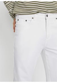 bonprix - Dżinsy ze stretchem classic fit, zwężana nogawka. Stan: podwyższony. Kolor: biały #2