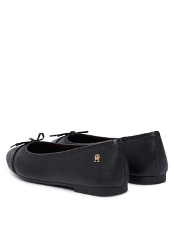 TOMMY HILFIGER - Tommy Hilfiger Baleriny Hilfiger Smooth Lthr Ballet FW0FW09241 Czarny. Kolor: czarny. Materiał: skóra