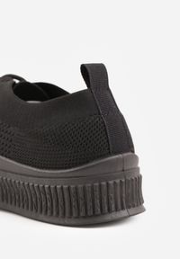 Renee - Czarne Trampki z Siateczkową Cholewką i Tłoczoną Podeszwą Lalnai. Okazja: na co dzień. Kolor: czarny. Materiał: jeans. Szerokość cholewki: normalna. Sezon: wiosna, lato #8