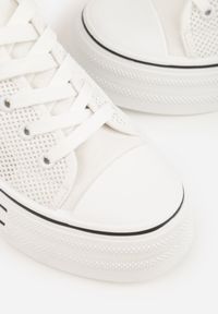 Born2be - Białe Trampki na Grubej Podeszwie z Plecioną Cholewką Nalivera. Okazja: na co dzień. Kolor: biały. Materiał: skóra, jeans. Szerokość cholewki: normalna. Styl: casual, rockowy #5