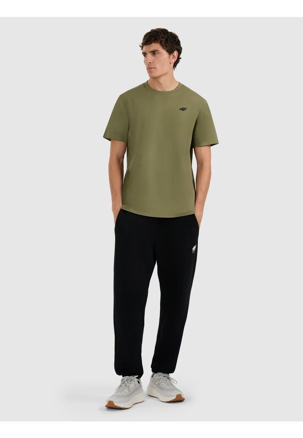 4f - 4F T-shirt regular gładki męski - khaki S. Okazja: na co dzień. Kolor: oliwkowy, wielokolorowy, brązowy. Materiał: bawełna, materiał. Wzór: gładki. Styl: casual