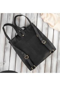 Plecak skórzany vintage PAOLO PERUZZI T-72-HBL czarny. Kolor: czarny. Materiał: skóra. Styl: vintage #1