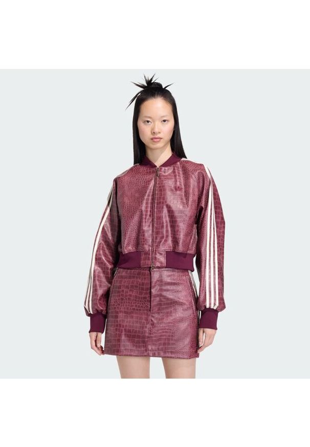 Adidas - adidas Kurtka z imitacji skóry Pleather KD8792 Bordowy Oversize. Kolor: czerwony. Materiał: skóra
