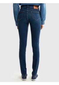 Big-Star - Spodnie jeans damskie Rose 359. Kolor: niebieski. Długość: długie. Styl: sportowy, elegancki