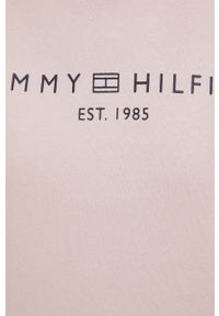 TOMMY HILFIGER - Tommy Hilfiger bluza damska kolor różowy. Kolor: różowy. Materiał: bawełna. Wzór: nadruk. Styl: klasyczny #5