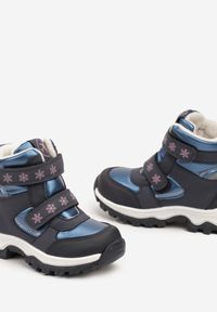 Born2be - Granatowe Płaskie Botki na Rzep z Metalicznymi Wstawkami Verinsia. Zapięcie: rzepy. Kolor: niebieski. Materiał: jeans. Wzór: kolorowy. Styl: młodzieżowy, elegancki