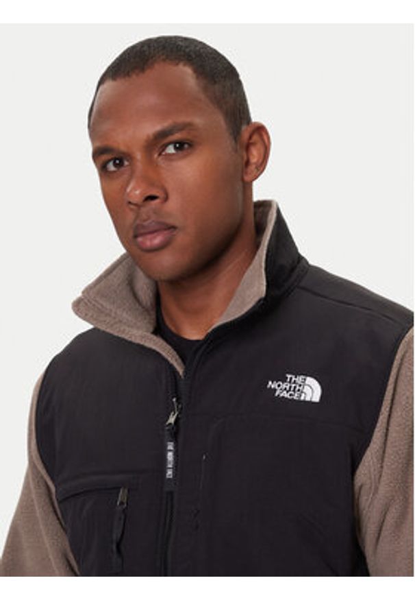 The North Face Polar Retro Denali NF0A88XH Beżowy Relaxed Fit. Kolor: beżowy. Materiał: syntetyk. Styl: retro