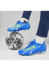 Buty do piłki nożnej męskie Puma Ultra Play Fg Ag. Kolor: biały, zielony, niebieski, wielokolorowy. Materiał: guma, syntetyk, tkanina, materiał. Sport: piłka nożna