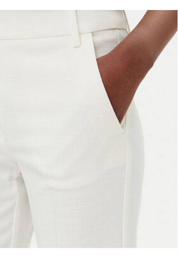 Marella Spodnie materiałowe Duello 2515131191 Écru Regular Fit. Kolor: kremowy. Materiał: syntetyk