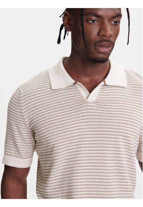 United Colors of Benetton - United Colors Of Benetton Polo 1094K301J Beżowy Regular Fit. Typ kołnierza: polo. Kolor: beżowy. Materiał: bawełna
