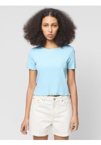 outhorn - T-shirt crop w prążki damski - niebieski. Kolor: niebieski. Materiał: bawełna, prążkowany, elastan, materiał, dzianina. Długość rękawa: krótki rękaw. Wzór: prążki #2