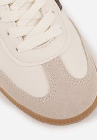 Renee - Beżowo-Brązowe Sneakersy VICES o Fasonie Klasycznych Tenisówek Azimina. Okazja: na co dzień. Kolor: beżowy. Materiał: jeans #6