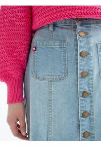 Big-Star - Spódnica damska jeansowa mini zapinana na guziki jasnoniebieska Almra 299. Kolor: niebieski. Materiał: jeans. Styl: klasyczny