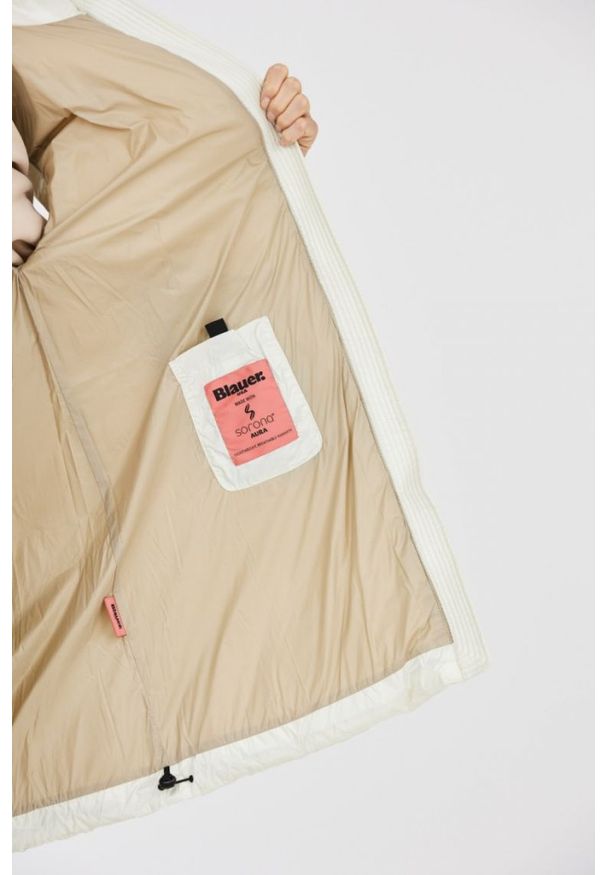 Blauer USA - BLAUER Ecru długi bezrękawnik damski Daisy, Rozmiar S. Kolor: biały. Materiał: poliamid. Długość rękawa: bez rękawów. Długość: długie