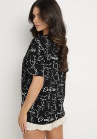 Born2be - Czarny T-shirt Oversize z Bawełny Zdobiony Nadrukiem Sinelra. Okazja: na co dzień. Kolor: czarny. Materiał: bawełna. Wzór: aplikacja, nadruk. Styl: klasyczny, elegancki, casual #3