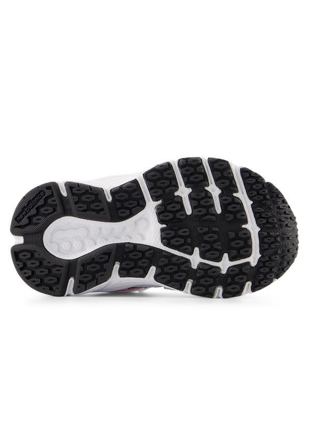 Buty niemowlęce New Balance I4083KP – białe. Kolor: biały. Materiał: materiał, syntetyk. Szerokość cholewki: normalna. Sezon: lato. Sport: turystyka piesza