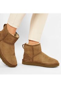 Ugg Śniegowce W Classic Mini II 1016222 Brązowy. Kolor: brązowy. Materiał: skóra #5