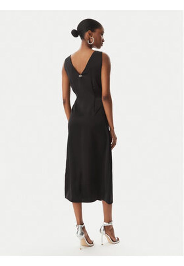 Rinascimento Sukienka koktajlowa CFC0122928003 Czarny Regular Fit. Kolor: czarny. Materiał: syntetyk. Styl: wizytowy