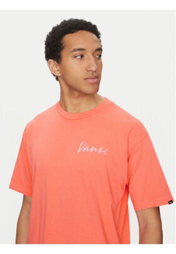 Vans T-Shirt 66 Baked VN000NTS Różowy Loose Fit. Kolor: różowy. Materiał: bawełna
