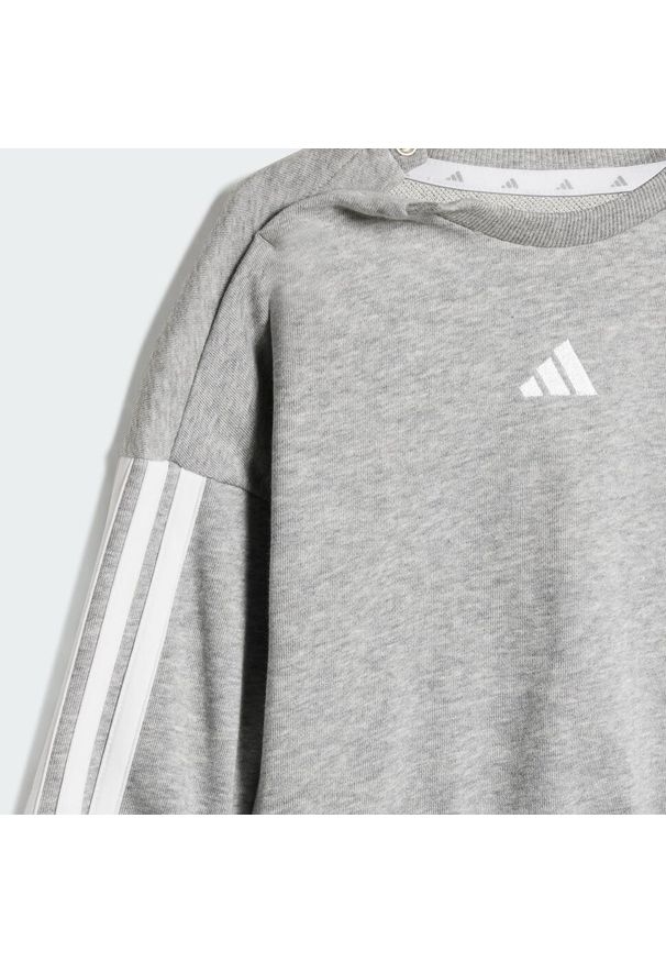 Adidas - Zestaw Essentials Joggers Kids. Kolor: biały, wielokolorowy, szary. Materiał: dresówka, materiał