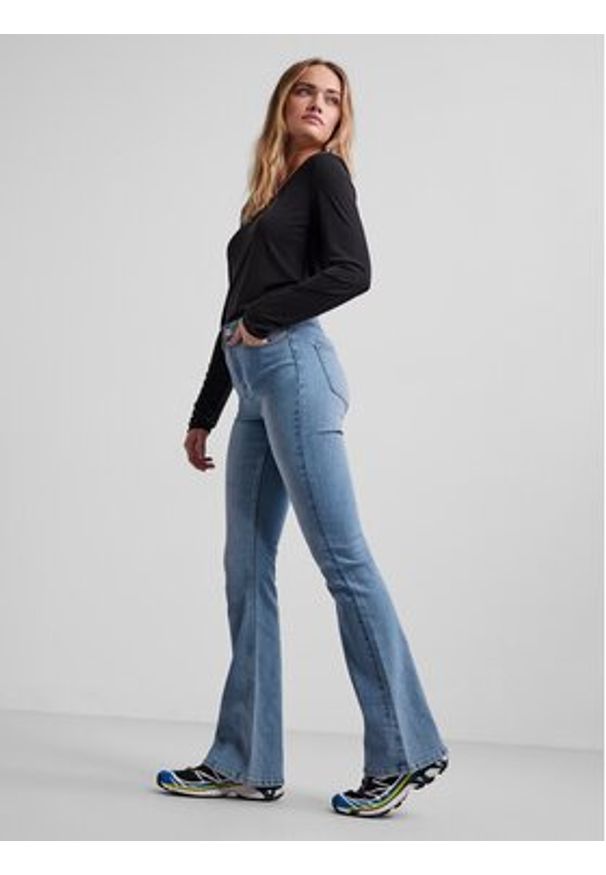 Pieces Jeansy Peggy 17123711 Niebieski Slim Fit. Kolor: niebieski
