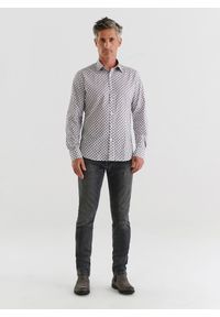 Pako Lorente - PAKO LORENTE – Biała koszula w wyrazisty wzór P23WF-1X-017-B-S. Kolor: biały. Materiał: bawełna, elastan, jeans. Wzór: nadruk, kolorowy #3