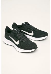 Nike - Buty Run All Day 2. Nosek buta: okrągły. Zapięcie: sznurówki. Kolor: czarny. Materiał: syntetyk, materiał, guma. Szerokość cholewki: normalna. Obcas: na obcasie. Wysokość obcasa: niski. Sport: bieganie #4