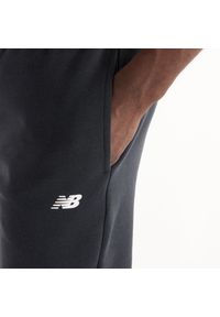 Spodnie męskie New Balance MP43904BK – czarne. Kolor: czarny. Materiał: poliester, bawełna, dresówka #6