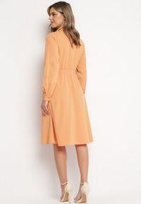 Born2be - Pomarańczowa Sukienka Koszulowa z Paskiem z Klamrą Unebia. Kolor: pomarańczowy. Typ sukienki: koszulowe