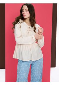 Sinsay - Bluzka z ozdobnymi falbanami - kremowy. Kolor: kremowy #1