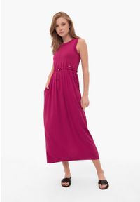 Volcano - Różowa długa sukienka G-BRITANIA. Okazja: na co dzień, na spacer, na plażę. Kolor: różowy. Wzór: gładki, jednolity. Typ sukienki: proste. Materiał: bawełna, wiskoza. Długość rękawa: na ramiączkach. Sezon: lato. Styl: casual. Długość: maxi #1