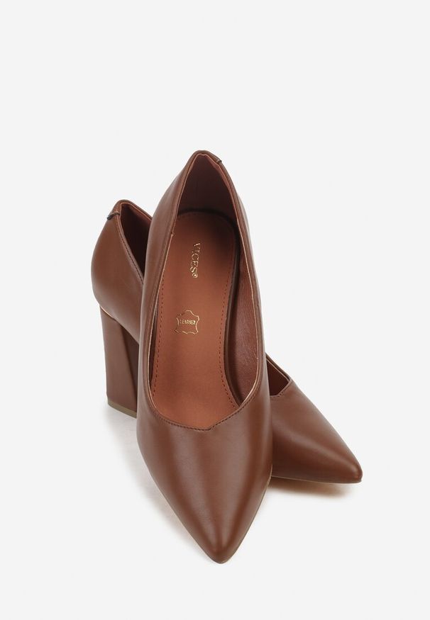 Born2be - Brązowe Czółenka Vices na Geometrycznym Obcasie z Wkładką ze Skóry Naturalnej Midvire. Okazja: do pracy, na co dzień, na spotkanie biznesowe, na imprezę. Kolor: brązowy. Materiał: skóra. Wzór: geometria. Obcas: na obcasie. Styl: biznesowy, klasyczny, casual. Wysokość obcasa: średni