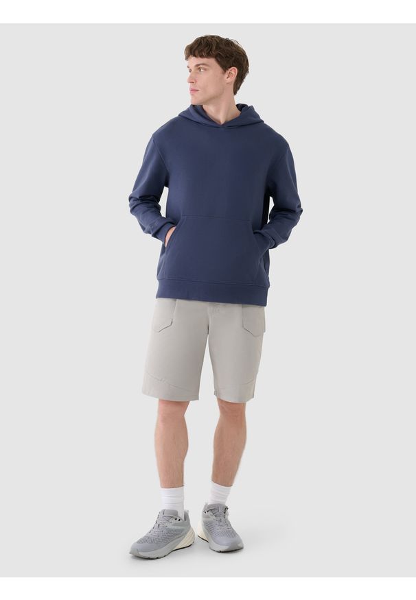 4f - 4F Spodenki casual męskie - szare 3XL. Kolor: szary. Materiał: materiał, syntetyk, elastan. Długość: krótkie. Wzór: jednolity
