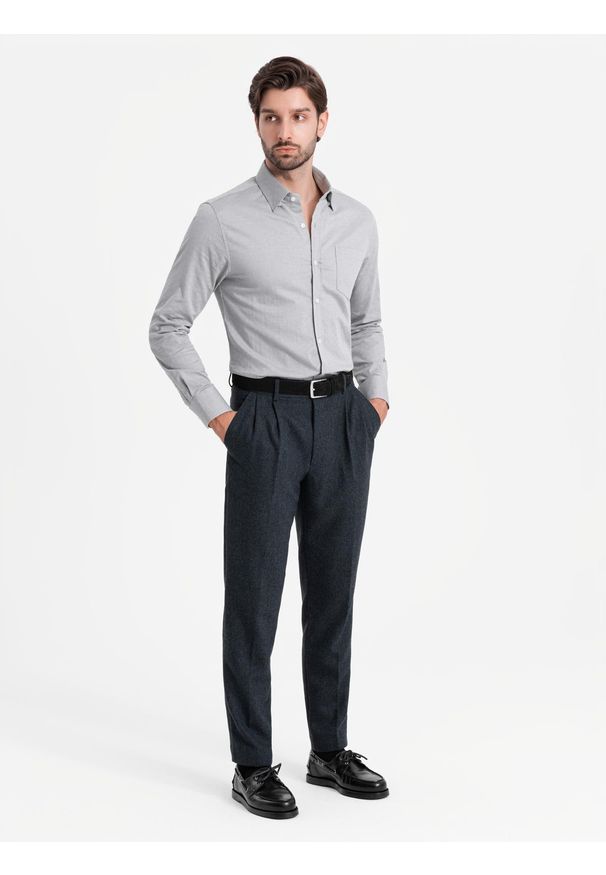 Ombre Clothing - Koszula męska SLIM FIT z ozdobnej tkaniny z kieszonką – szara V2 - Rozmiar: S. Okazja: do pracy. Typ kołnierza: kołnierzyk klasyczny. Kolor: szary. Materiał: tkanina. Wzór: haft, ze splotem. Styl: klasyczny, elegancki