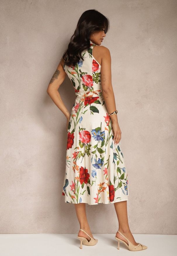 Renee - Beżowa Bawełniana Sukienka w Kwiaty Rozkloszowana z Kołnierzykiem Ilaniven. Okazja: na co dzień, na spacer. Typ kołnierza: dekolt w serek. Kolor: beżowy. Materiał: bawełna. Długość rękawa: bez rękawów. Wzór: kwiaty. Sezon: lato. Styl: klasyczny, casual