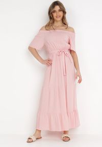 Born2be - Jasnoróżowa Sukienka z Wiskozy Telephanassa. Typ kołnierza: dekolt hiszpanka. Kolor: różowy. Materiał: wiskoza. Długość rękawa: krótki rękaw. Wzór: gładki. Typ sukienki: rozkloszowane. Długość: maxi #2